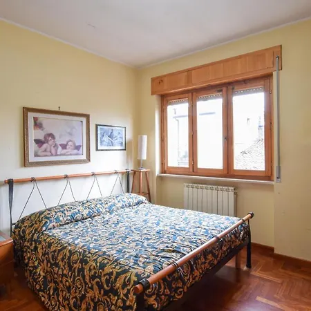 Apartmán 4 Bedroom Cozy In