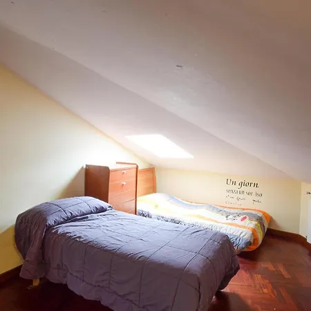 4 Bedroom Cozy In Apartmán Rogliano